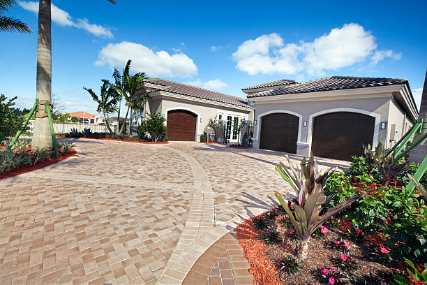 Best Concrete driveway pavers in Plano, IL